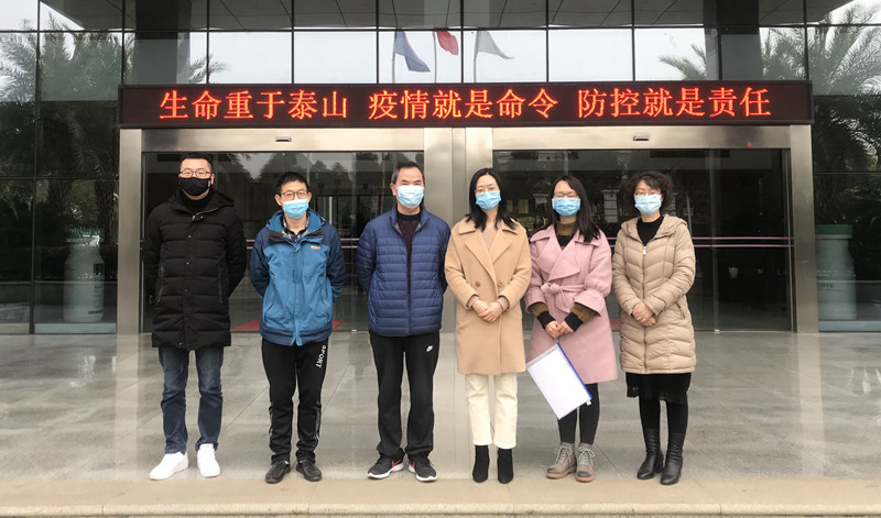 news02.jpg news02.jpg